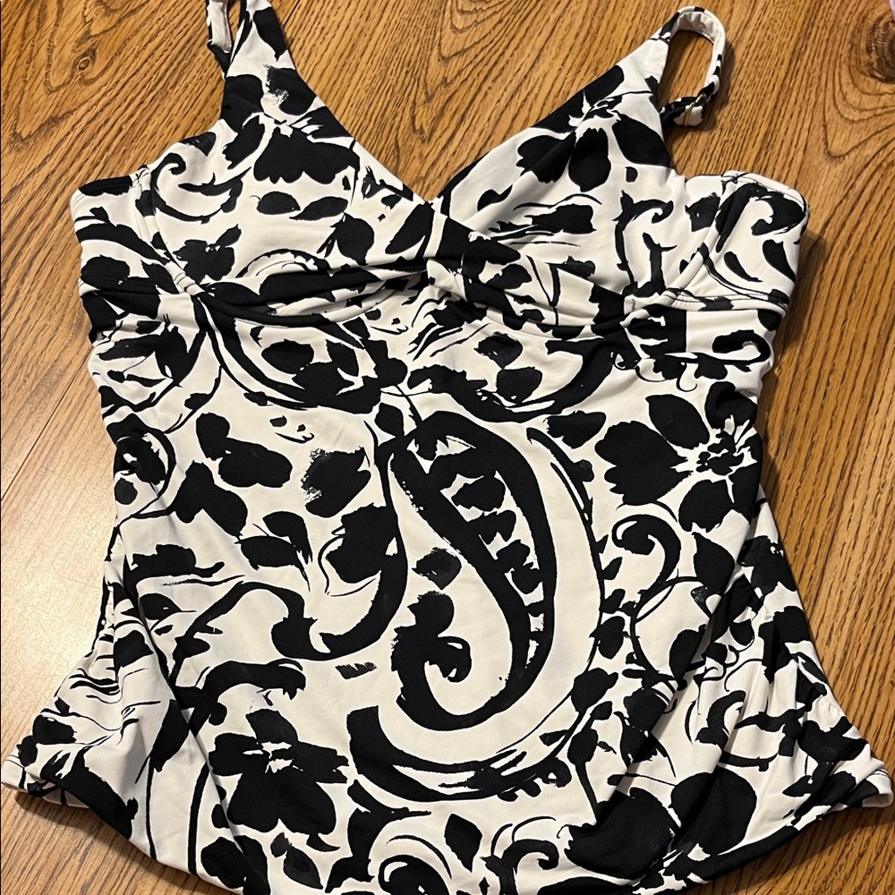 Anne Cole Black and White underwire swim top 38D
